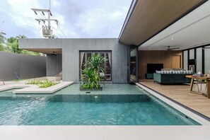 Piscine extérieure