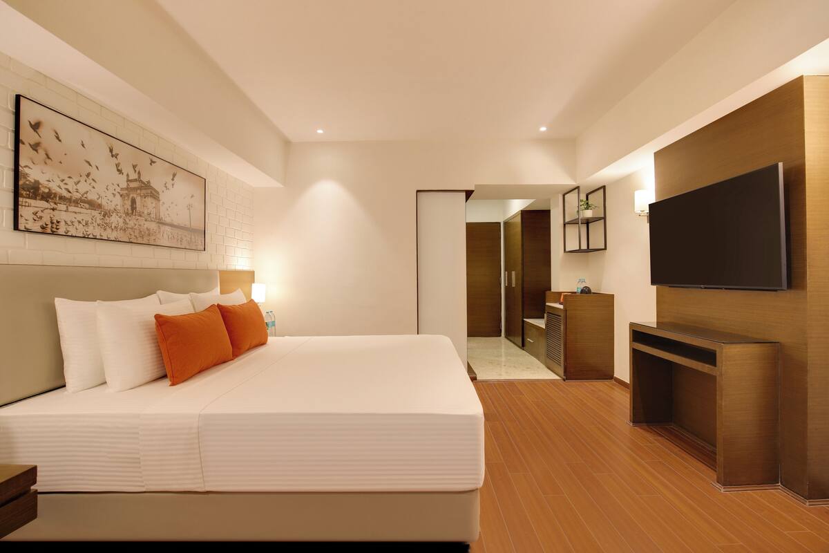 Deluxe Double Room | Soundproofing