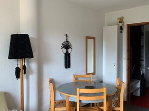 Dining - Studio for 5 people, near village and ski shuttle (Villard-de-Lans)