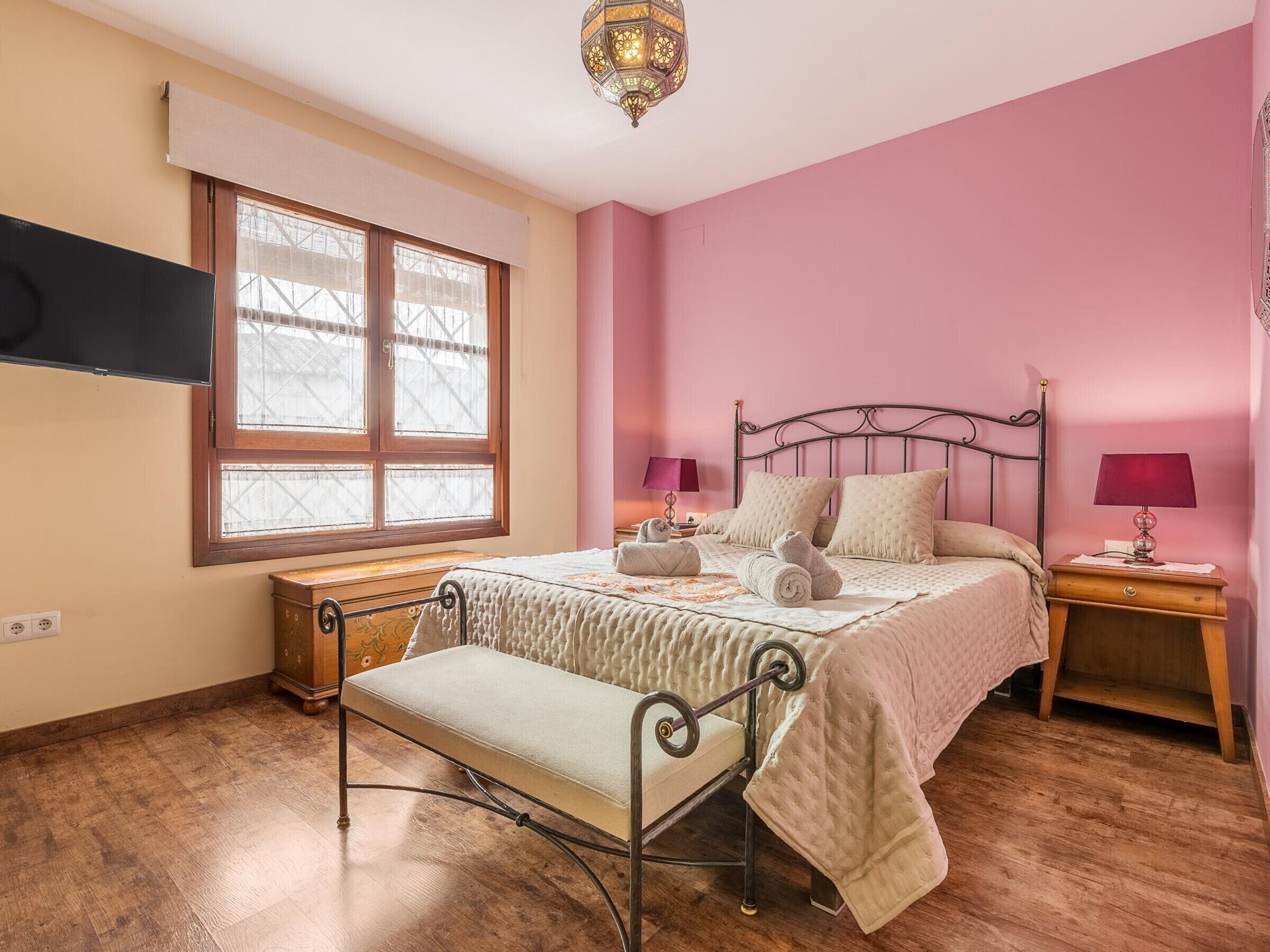 2 slaapkamers, internet, beddengoed