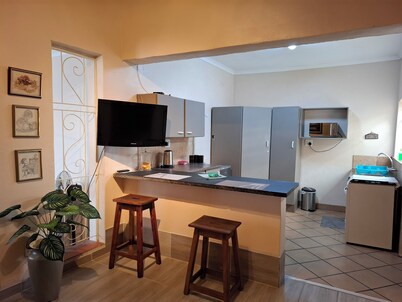 Cool 1-bedroom apartment in Brakpan