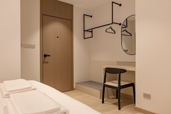In-room safe, free WiFi
