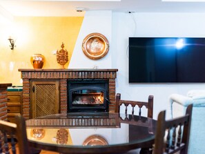 Dining - Charming House in Albaicín, Granada (Granada)