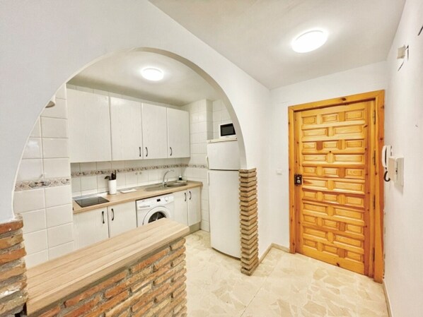 Fridge, microwave, coffee/tea maker, toaster