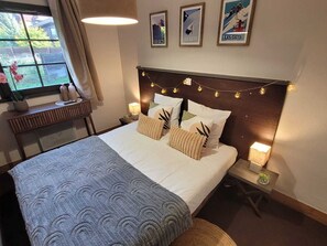 1 bedroom, iron/ironing board