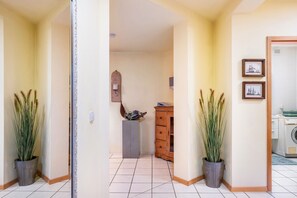 Interior - Apartment '69 sqm, Ground Floor' with Shared Terrace, Garden and Wi-Fi (Unterkirnach)