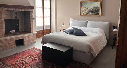 3-Room with fireplace (Dwelling 1848-Volta Mantovana)