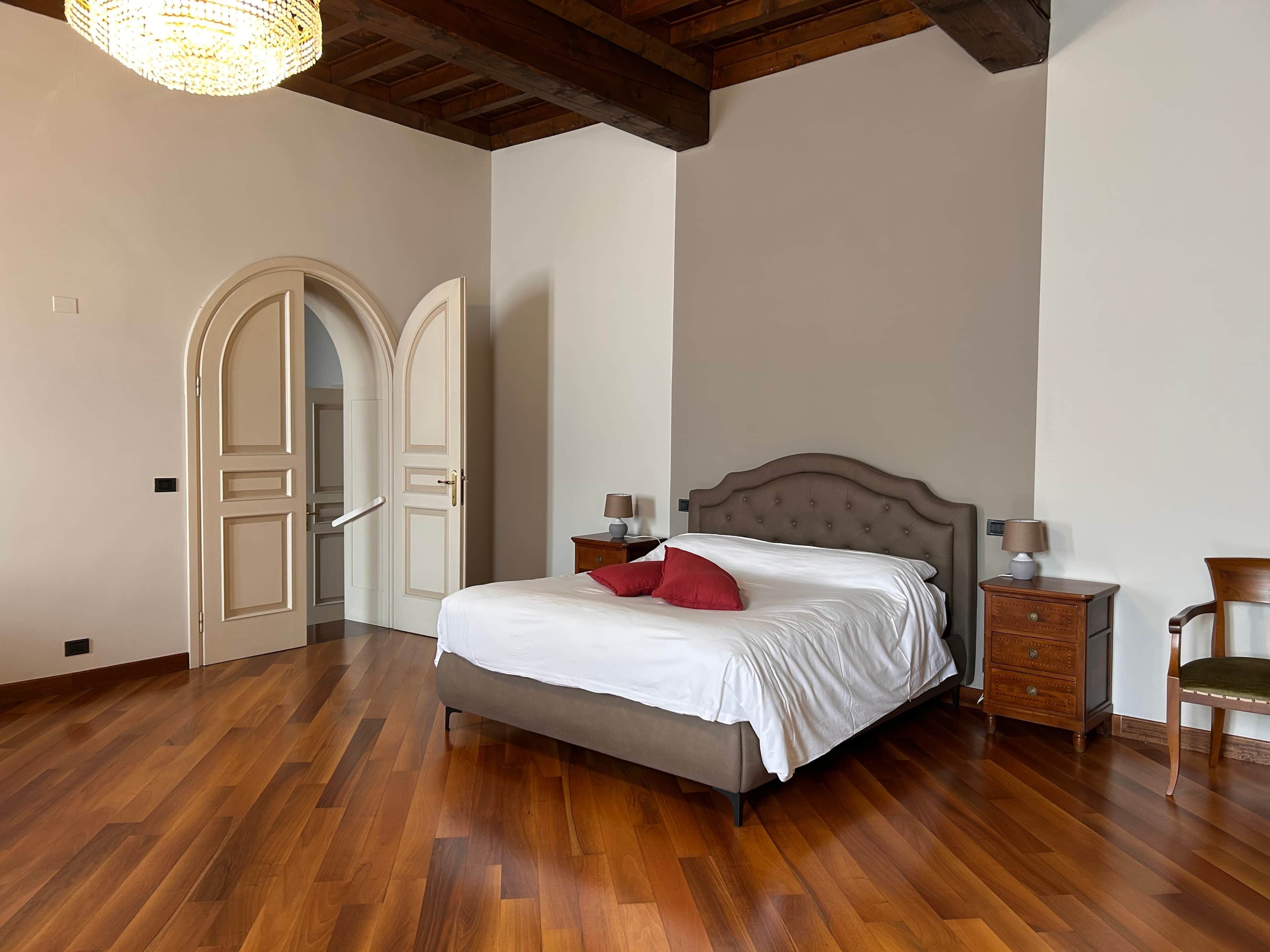 1 Schlafzimmer, Schreibtisch, Reisekinderbett, kostenloses WLAN