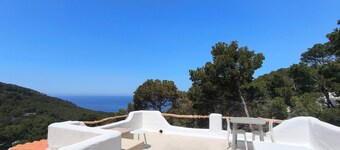 Studio with sea view and private terrace