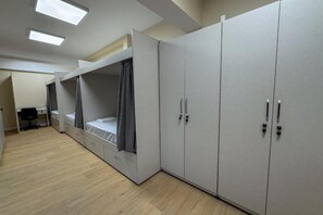 1 bedroom, iron/ironing board, WiFi