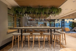 Bar (on property) - Radisson Hotel Amsterdam Airport Schiphol Hoofddorp (Hoofddorp)