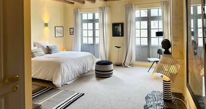 Guest Room Jaune - Auberge Radieuse