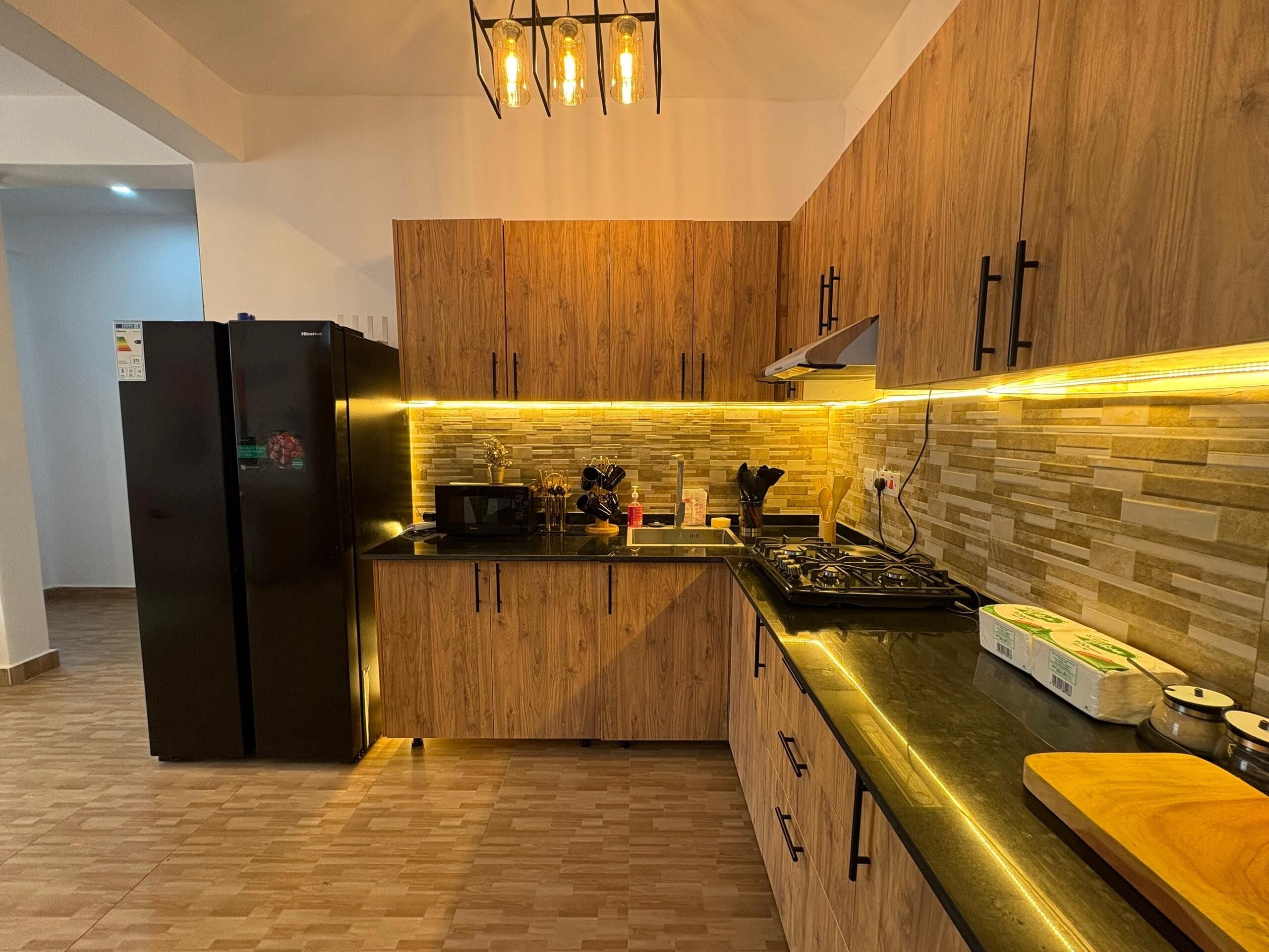 Fridge, microwave, stovetop, electric kettle