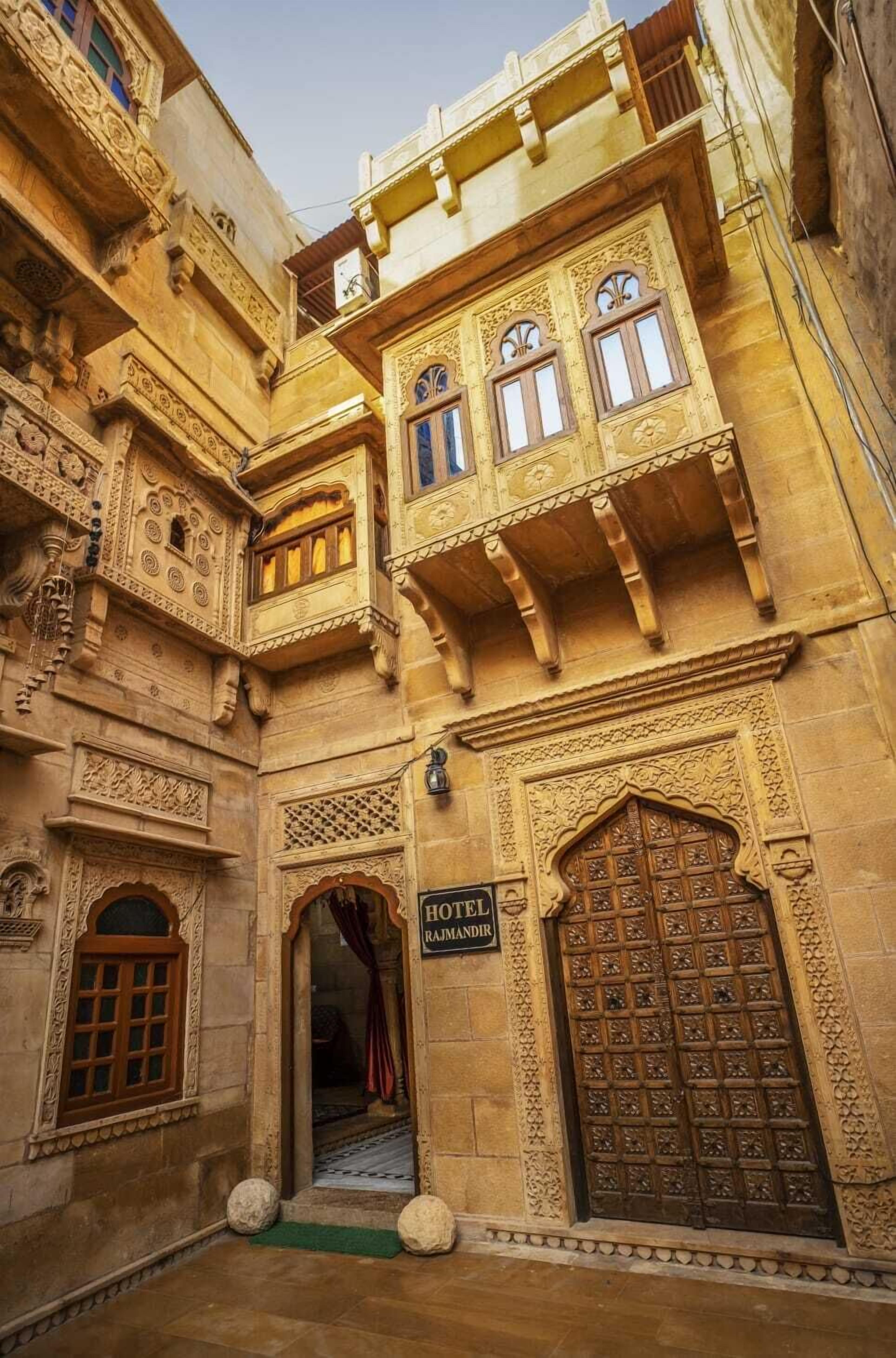 Fachada de la propiedad