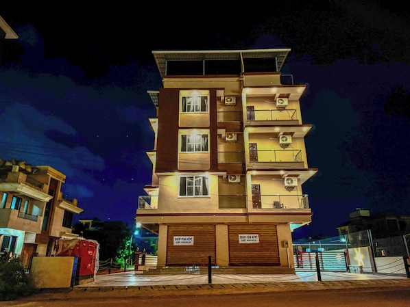 Fachada de la propiedad