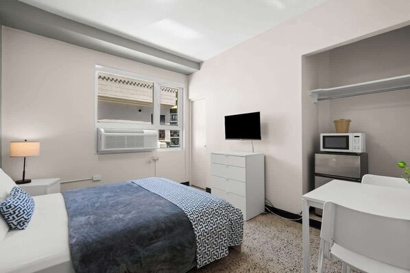 1 bedroom, iron/ironing board, travel crib, free WiFi