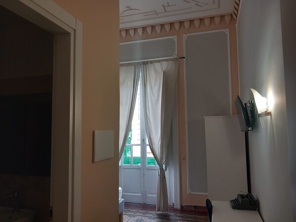 2 室のベッドルーム、WiFi、ベッドシーツ