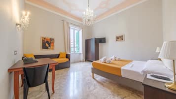 1 camera, Wi-Fi, lenzuola