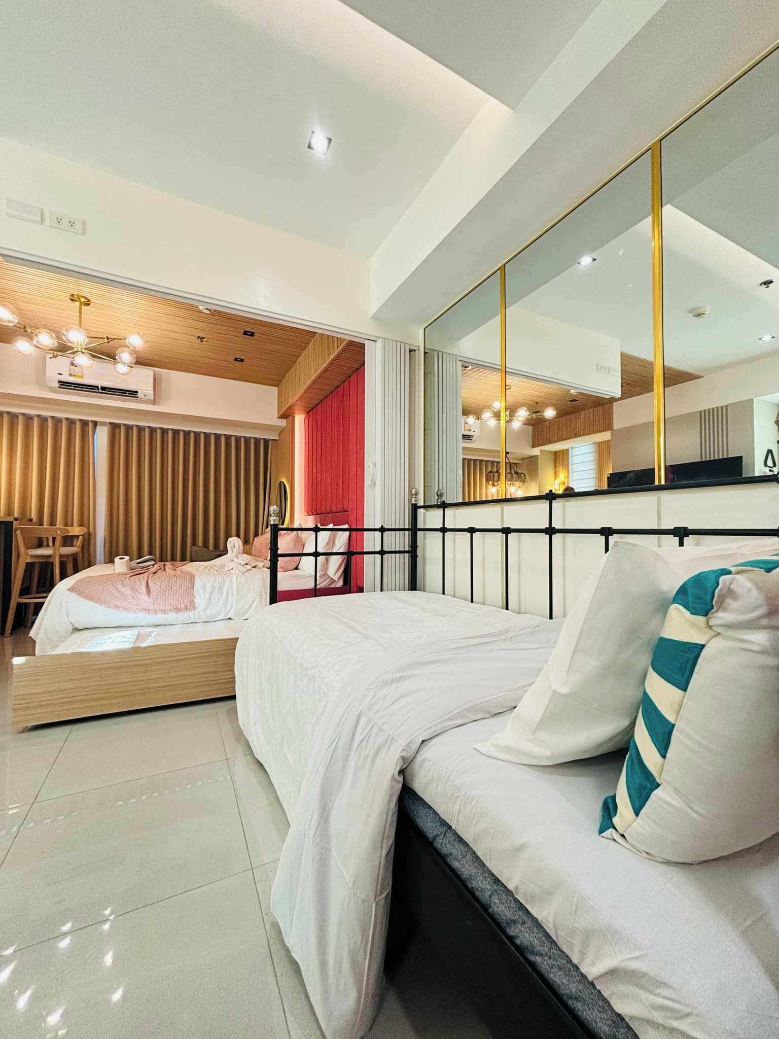 1 habitación, tabla de planchar con plancha, wifi y ropa de cama 