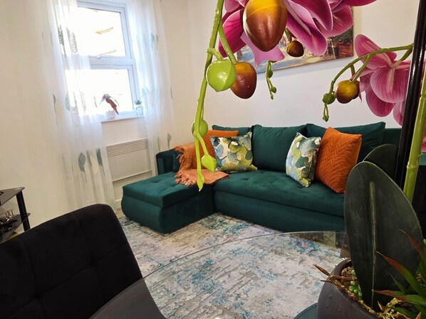 Luxury Apartment, 1 Double Bed with Sofa bed, Non Smoking | Living area | 42-inch Smart TV with digital channels, Netflix, streaming services