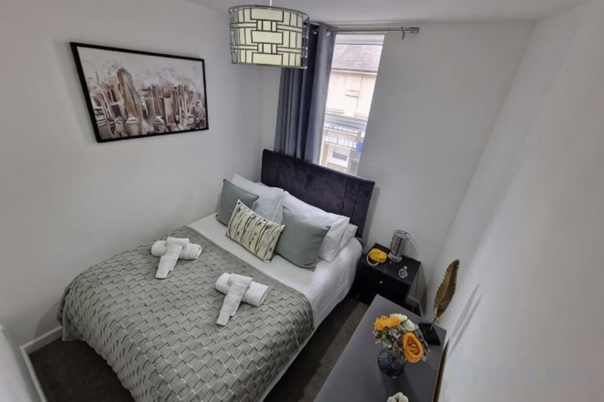Egyptian cotton sheets, premium bedding, memory foam beds