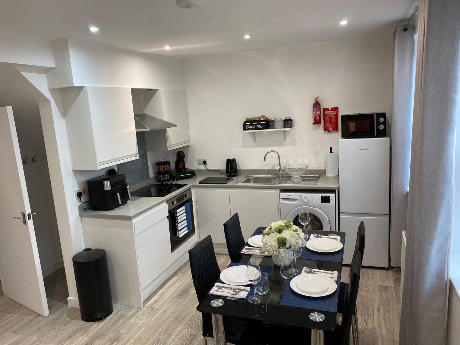 Exclusive Apartment, 2 Bedrooms, Non Smoking | Private kitchen | Full-size fridge, microwave, oven, stovetop