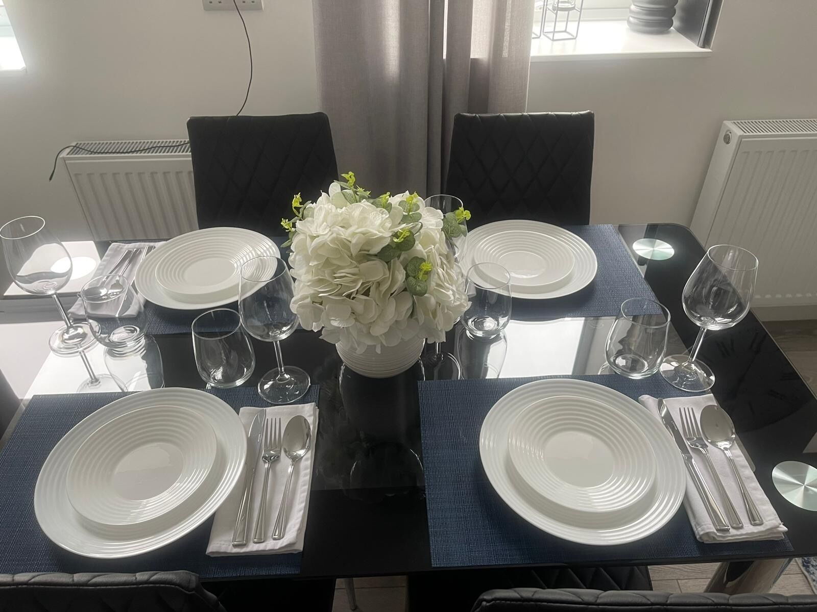 Exclusive Apartment, 2 Bedrooms, Non Smoking | Living area | 42-inch Smart TV with digital channels, Netflix, streaming services