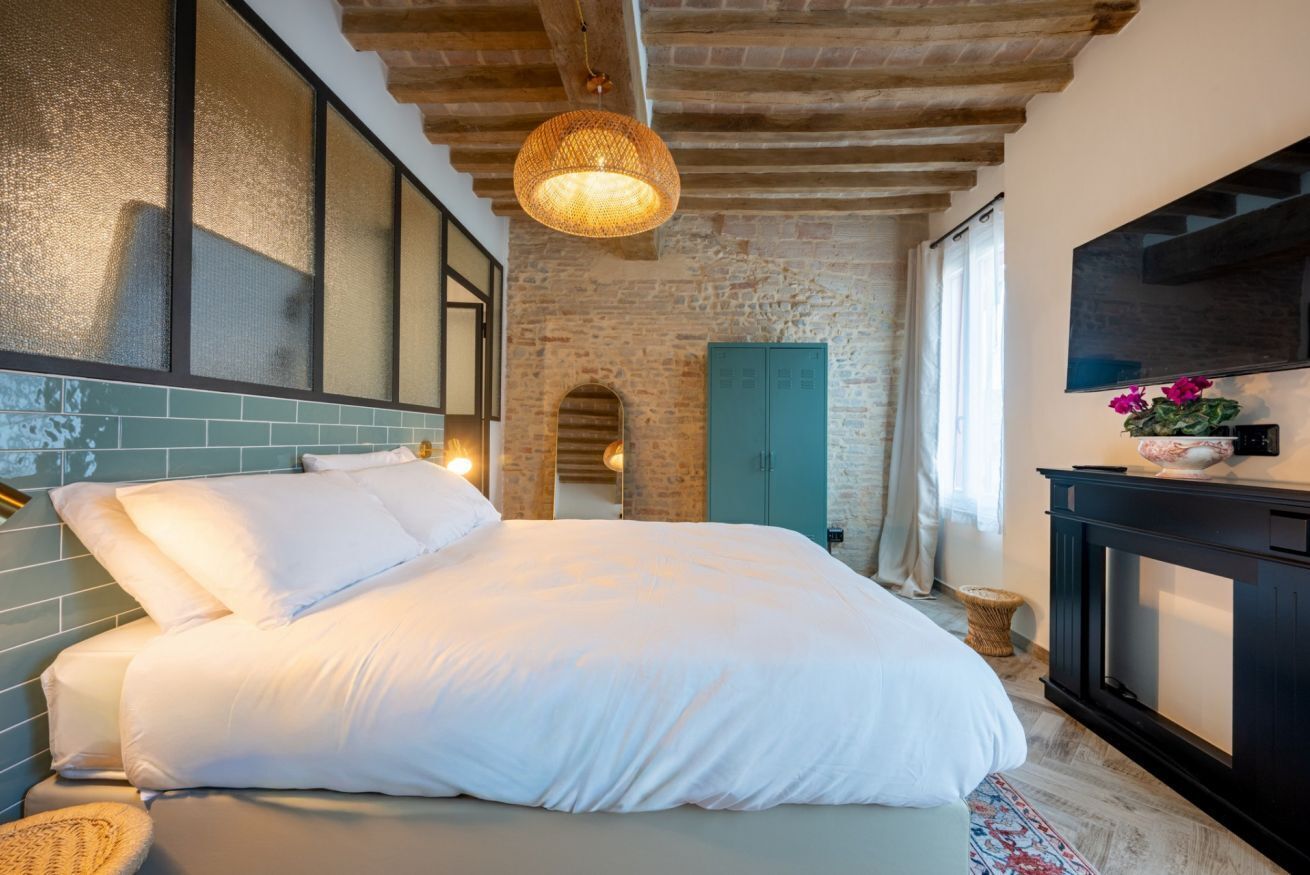 2 chambres, fer et planche à repasser