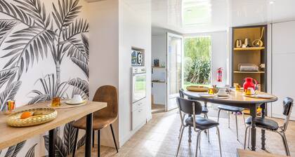 Chambre d'hÎtes 'Chambre Camélia' avec jardin partagé et Wi-Fi