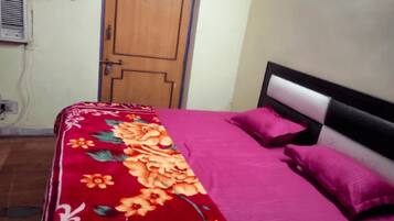 Deluxe-huone | Työpöytä, ilmainen Wi-Fi