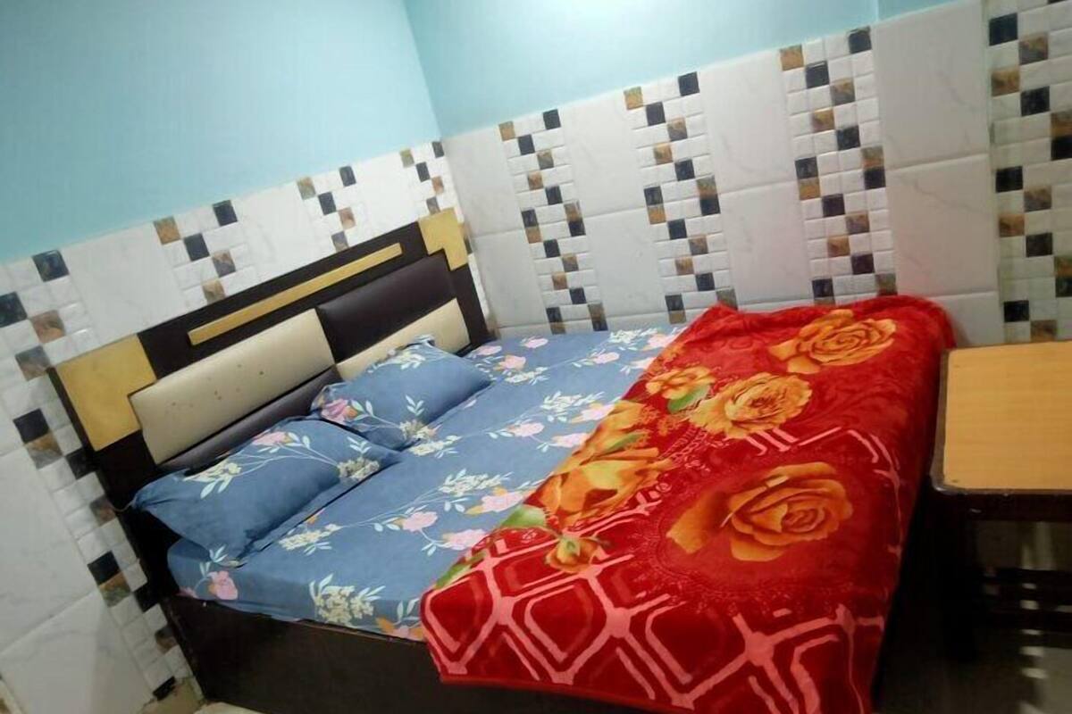 Deluxe Room | Desk, WiFi (free)