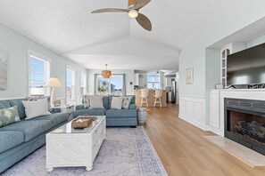 Smart-TV, DVD-spiller og bordtennis