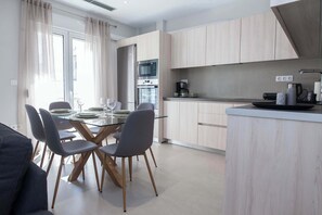 Fridge, oven, coffee/tea maker, toaster