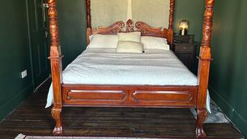 Classic Double Room, 1 King Bed, Sea View