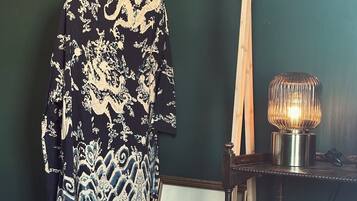 Classic Double Room, 1 King Bed, Sea View | Free WiFi