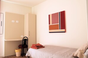 컴포트 트윈룸 | 다리미/다리미판, 무료 WiFi, 침대 시트, 휠체어로 이용 가능