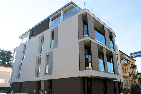 Exterior - Liverani (Imola)