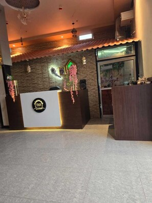 Reception - Dream House Club And Resort (Gonda)