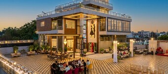 Dream House Club And Resort