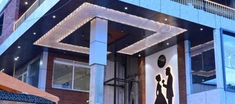 Dream House Club And Resort