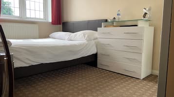 1 bedroom, in-room safe, iron/ironing board, travel cot
