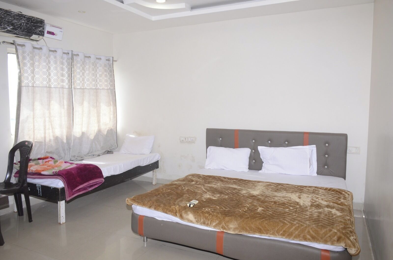 書桌、免費無線上網