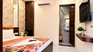 Deluxe Double Room | Desk, free WiFi