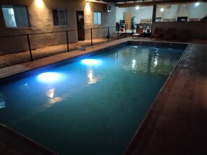 Apartamento família, varanda, vista para o pátio | Terraço/pátio