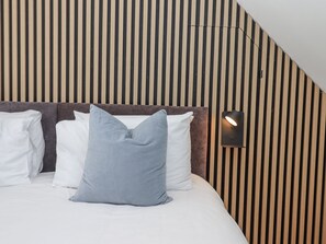 1 soverom, individuelt dekorert og individuelt innredet