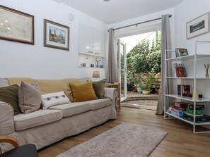 Living area - The Workshop (Tavistock)