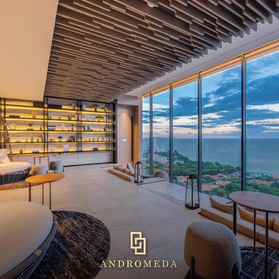 2 Bed Room Sea View High Floor Luxury Accomodation