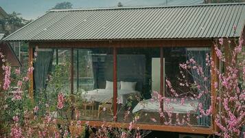 Superior Quadruple Room, Multiple Beds, Private Bathroom, Garden View