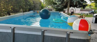 Villa Maxonale near Paris with Heated Pool, Sauna & Jacuzzi