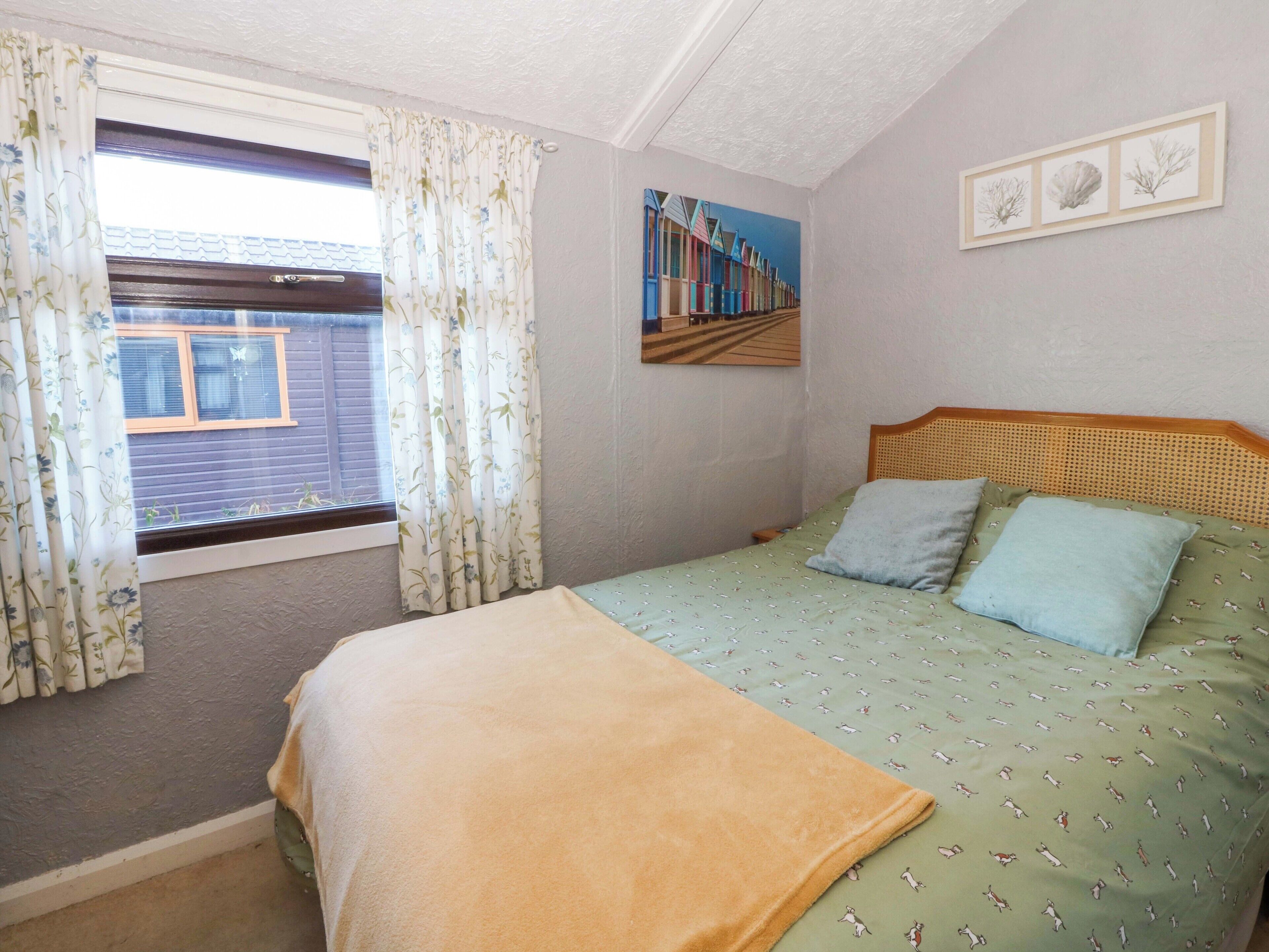 Cottage | 2 bedrooms, individually decorated, individually furnished, free WiFi